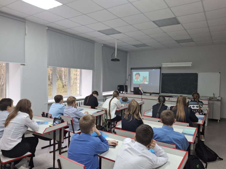 Сахаптинские школьники прошли «Урок цифры» по теме «Искусственный интеллект: промт-инжиринг».
